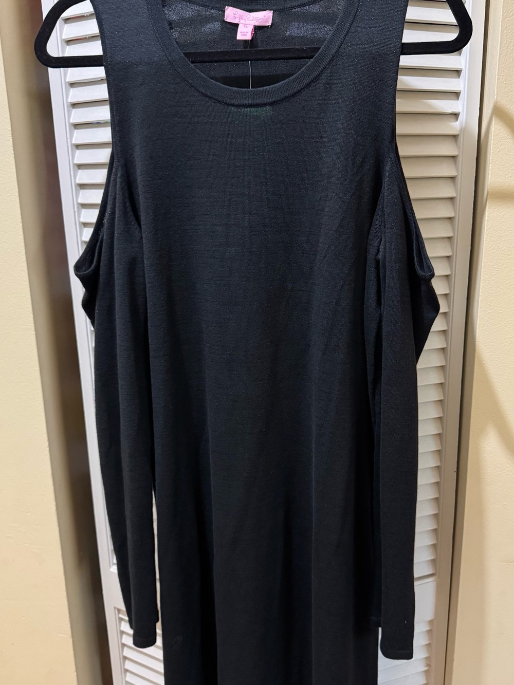 Lilly Pulitzer Black Cold-Shoulder Long Sleeve Knit Dress